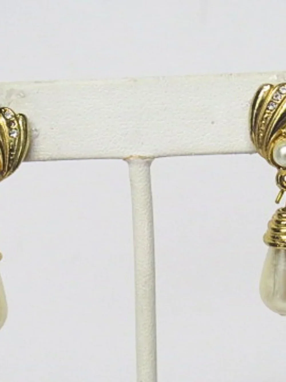 Vintage Faux Pearl Rhinestone Gold Tone Teardrop Dangle Earrings